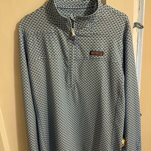 Vineyard Vines womans Blue Geometric 1/4 zip